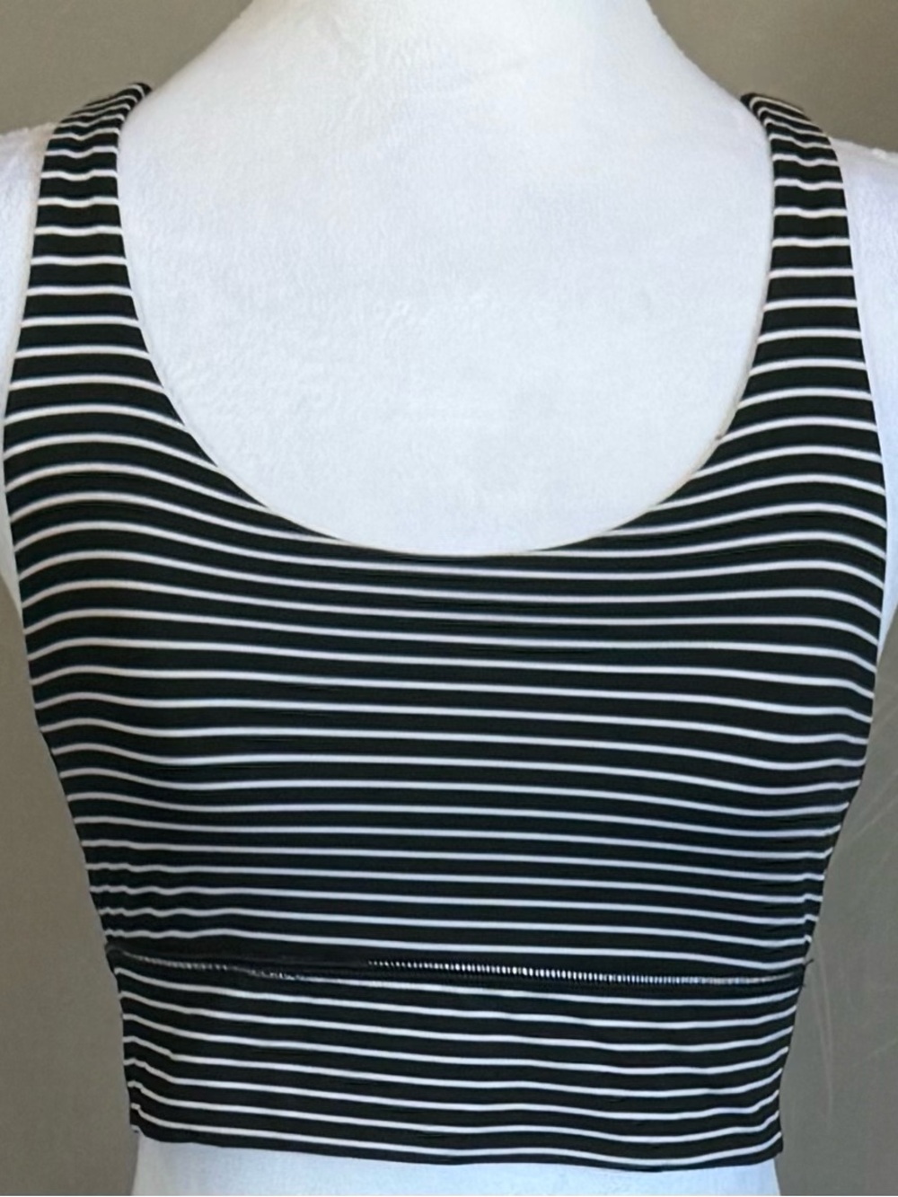Lululemon Energy Bra long line. Size 6